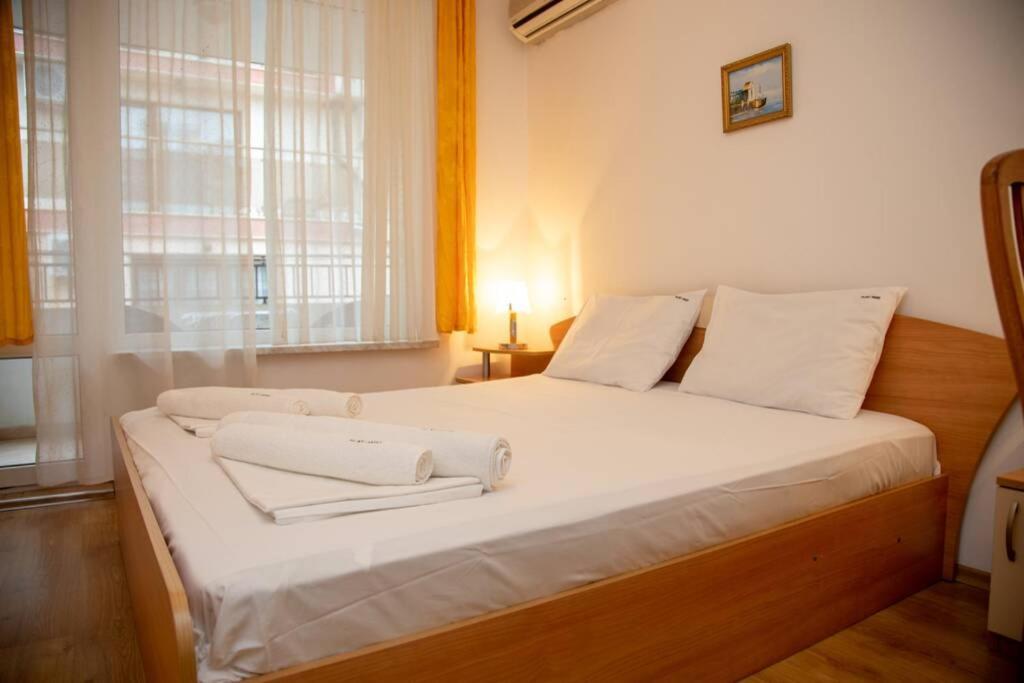 Convenient 1-Bedroom Flat Next To Harmanite Beach Sozopol Exterior foto