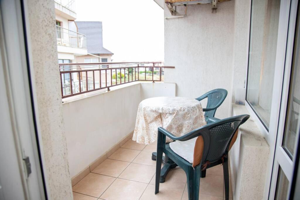Convenient 1-Bedroom Flat Next To Harmanite Beach Sozopol Exterior foto