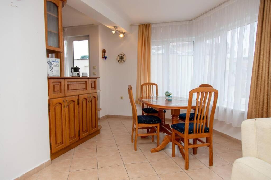 Convenient 1-Bedroom Flat Next To Harmanite Beach Sozopol Exterior foto